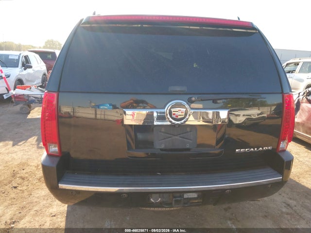 46025871 :رقم المزاد ، 1GYFK63878R124860 vin ، 2008 Cadillac Escalade Standard مزاد بيع