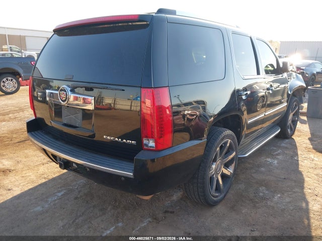 46025871 :رقم المزاد ، 1GYFK63878R124860 vin ، 2008 Cadillac Escalade Standard مزاد بيع