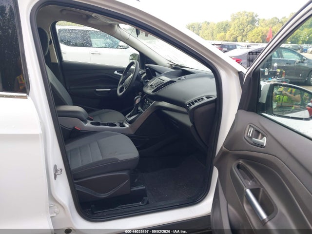 2016 Ford Escape Se მანქანა იყიდება აუქციონზე, vin: 1FMCU9GX3GUC13869, აუქციონის ნომერი: 46025897