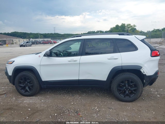 46025898 :رقم المزاد ، 1C4PJMBS1GW163927 vin ، 2016 Jeep Cherokee Trailhawk مزاد بيع