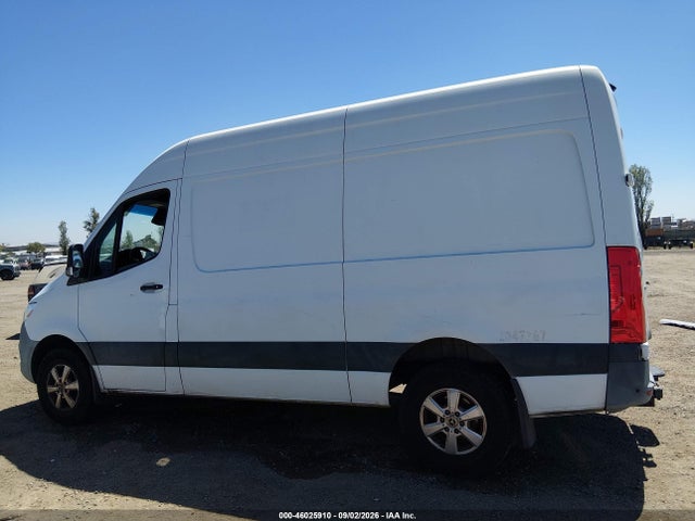 46025910 :رقم المزاد ، W1W70BGYXKT019294 vin ، 2019 Mercedes-benz Sprinter 1500 Standard Roof I4 مزاد بيع