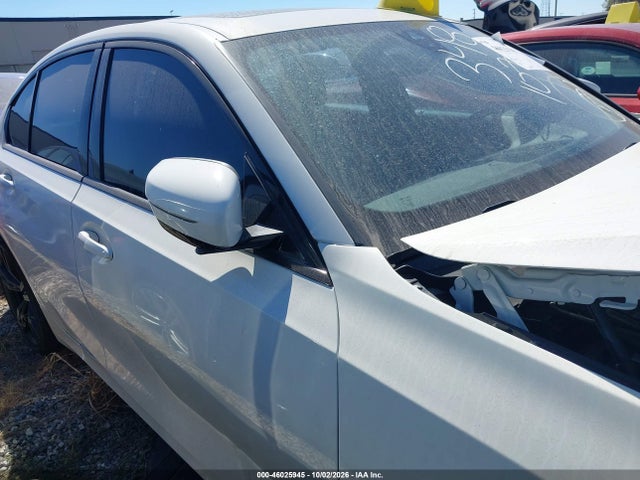 WBA5R1C56KAK10590 BMW 330I