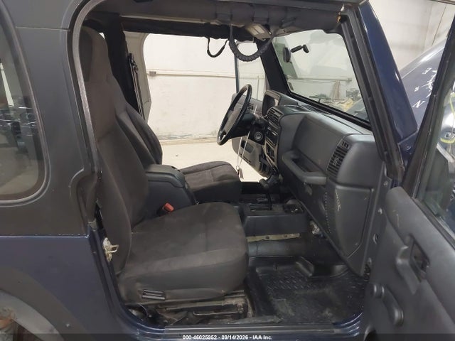 46025952 :رقم المزاد ، 1J4FA39S14P722629 vin ، 2004 Jeep Wrangler X مزاد بيع