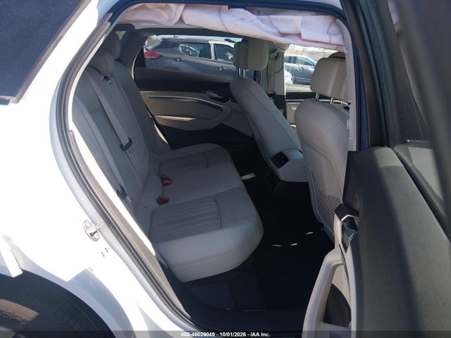 Продаж на аукціоні авто 2024 Audi Q8 E-tron Premium Plus Quattro, vin: WA15AAGE1RB025933, номер лоту: 46026049