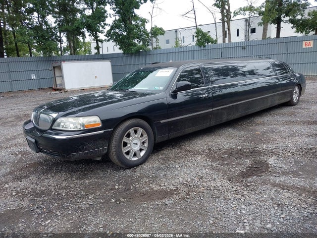 46026087 :رقم المزاد ، 1L1FM88W66Y650190 vin ، 2006 Lincoln Town Car Executive مزاد بيع
