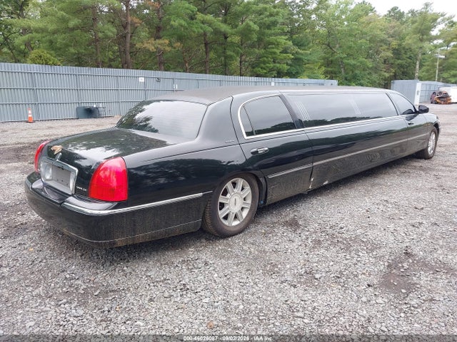 46026087 :رقم المزاد ، 1L1FM88W66Y650190 vin ، 2006 Lincoln Town Car Executive مزاد بيع