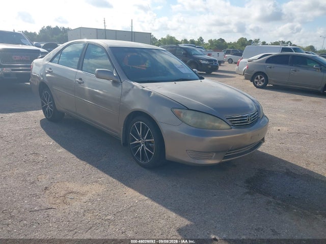 2006 Toyota Camry Le მანქანა იყიდება აუქციონზე, vin: 4T1BE30KX6U680497, აუქციონის ნომერი: 46026092