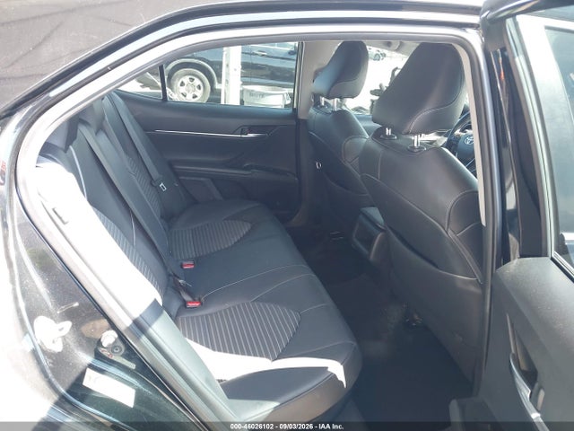 4T1B21HK3KU516746 Toyota Camry Hybrid Se