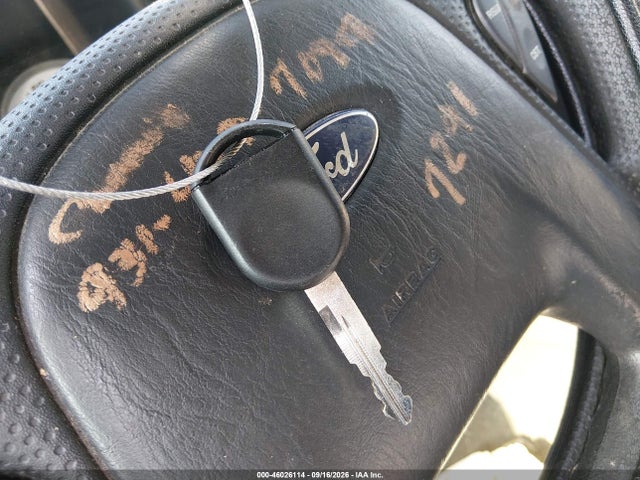 46026114 :رقم المزاد ، 1FMYU03117KB26583 vin ، 2007 Ford Escape مزاد بيع
