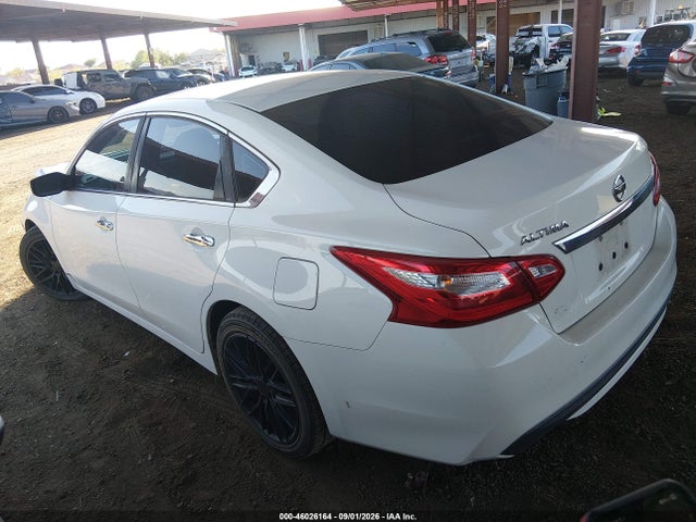 Nissan Altima 2.5 S 2017 1N4AL3AP7HC293355 Image 3