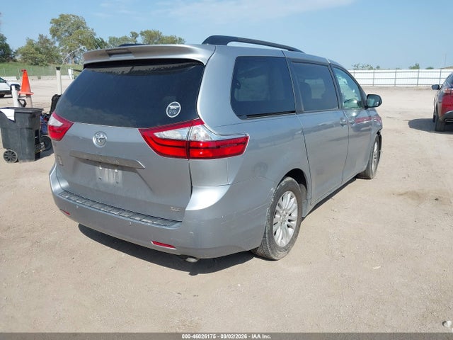 46026175 :رقم المزاد ، 5TDYK3DC7GS744799 vin ، 2016 Toyota Sienna Xle Premium 8 Passenger مزاد بيع