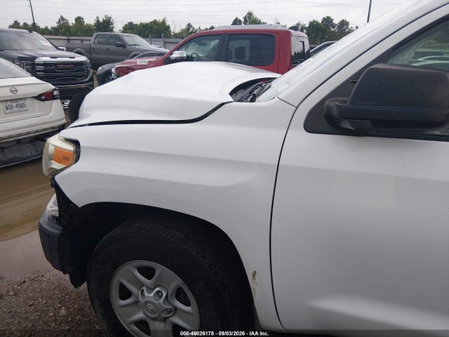 5TFRM5F19HX114784 Toyota Tundra Sr 4.6l V8