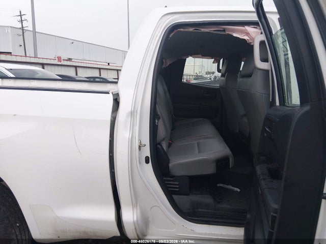 5TFRM5F19HX114784 Toyota Tundra Sr 4.6l V8