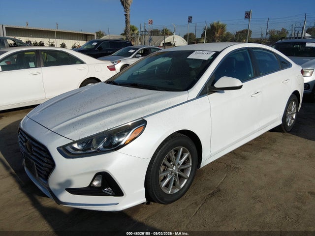 Hyundai SONATA SE 2019 5NPE24AF4KH739131 Image 2