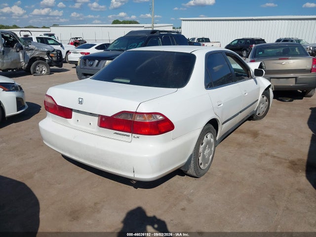 2000 Honda Accord 2.3 Lx მანქანა იყიდება აუქციონზე, vin: 1HGCG5646YA010409, აუქციონის ნომერი: 46026192