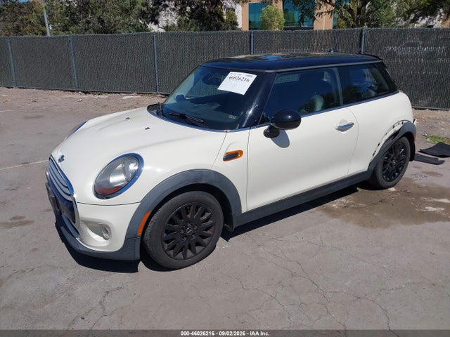 Mini Hardtop Cooper 2015 WMWXM5C59F3A60728 Image 2