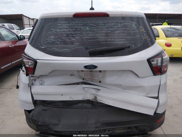 46026252 :رقم المزاد ، 1FMCU0F73HUE71825 vin ، 2017 Ford Escape S مزاد بيع
