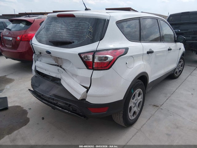 46026252 :رقم المزاد ، 1FMCU0F73HUE71825 vin ، 2017 Ford Escape S مزاد بيع