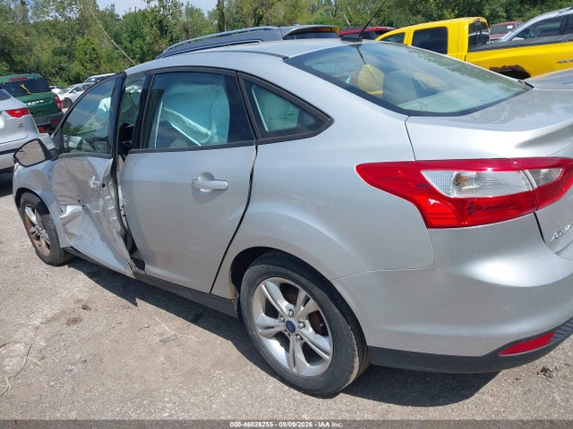 46026255 :رقم المزاد ، 1FADP3F2XEL347337 vin ، 2014 Ford Focus Se مزاد بيع