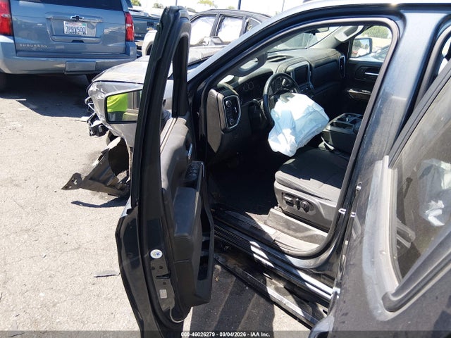 1GCUYEED3KZ152985 Chevrolet Silverado 1500 Rst