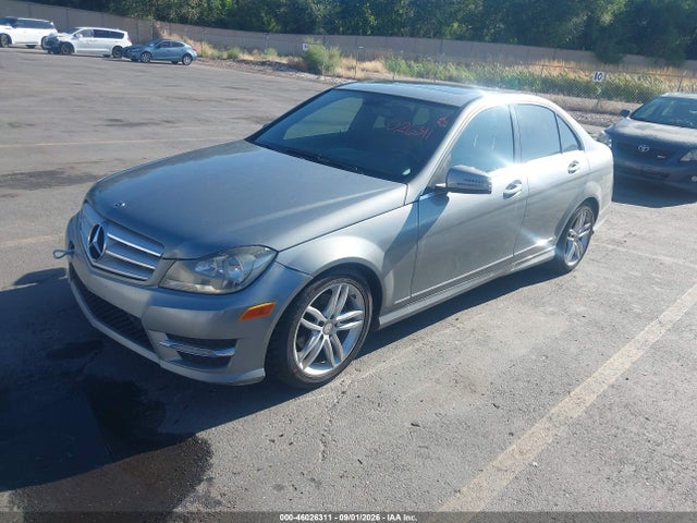 Auction sale of the 2013 Mercedes-benz C 250 Sport, vin: WDDGF4HB5DR271413, lot number: 46026311