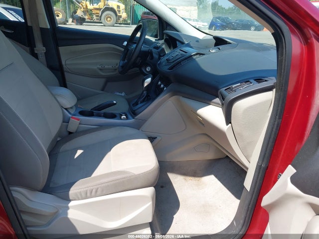 46026352 :رقم المزاد ، 1FMCU0GX1EUD62712 vin ، 2014 Ford Escape Se مزاد بيع