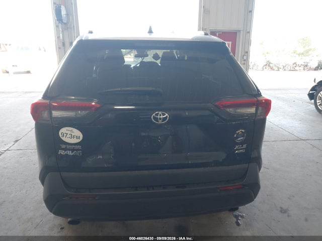 Продажа на аукционе авто 2021 Toyota Rav4 Xle, vin: 2T3P1RFV9MW142772, номер лота: 46026430