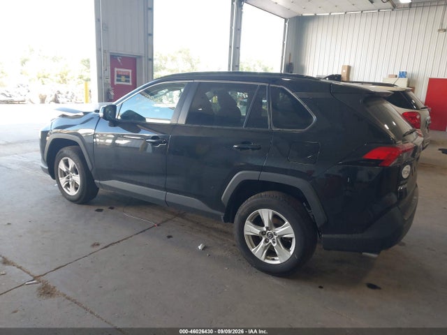 Продажа на аукционе авто 2021 Toyota Rav4 Xle, vin: 2T3P1RFV9MW142772, номер лота: 46026430
