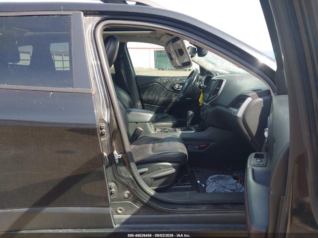 Продажа на аукционе авто 2015 Jeep Cherokee Trailhawk, vin: 1C4PJMBS0FW604414, номер лота: 46026456