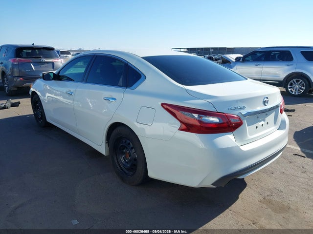 Nissan Altima 2.5 S 2018 1N4AL3AP3JC176748 Image 3