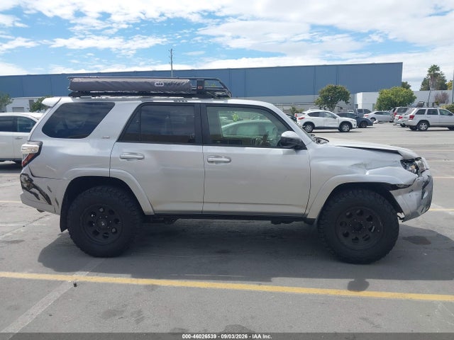JTEBU5JR9G5276953 Toyota 4RUNNER SR5