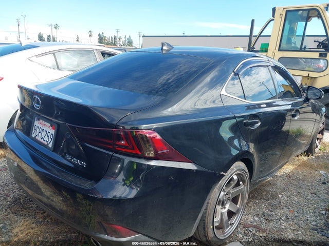 46026564 :رقم المزاد ، JTHBA1D26G5001656 vin ، 2016 Lexus Is 200t مزاد بيع