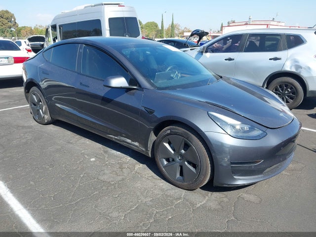 46026607 :رقم المزاد ، 5YJ3E1EA1MF083547 vin ، 2021 Tesla Model 3 Standard Range Plus Rear-wheel Drive مزاد بيع