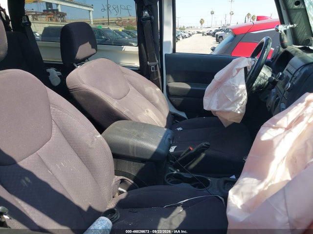 46026673 :رقم المزاد ، 1C4GJWAG4DL601278 vin ، 2013 Jeep Wrangler Sport مزاد بيع