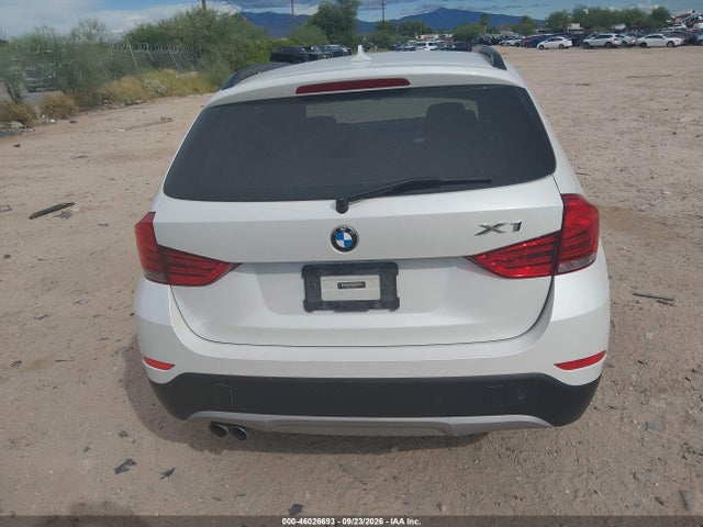 BMW X1 Xdrive28i 2015 WBAVL1C51FVY34071 Image 16