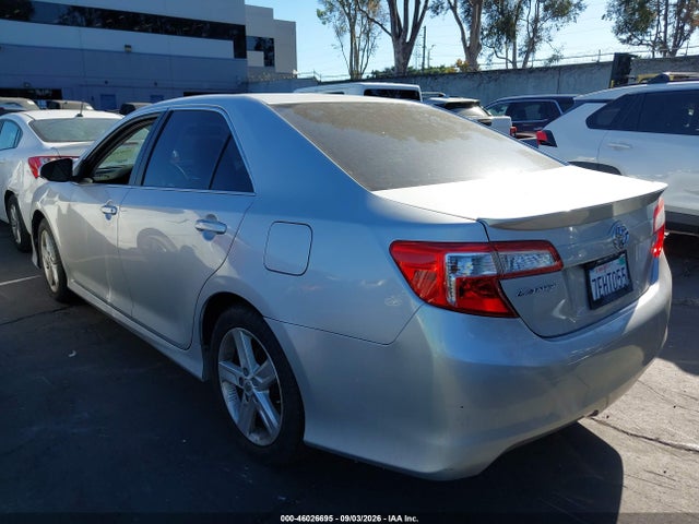 46026695 :رقم المزاد ، 4T1BF1FKXEU788691 vin ، 2014 Toyota Camry Se مزاد بيع