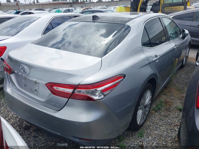 4T1BZ1HK3JU501576 Toyota Camry Xle V6