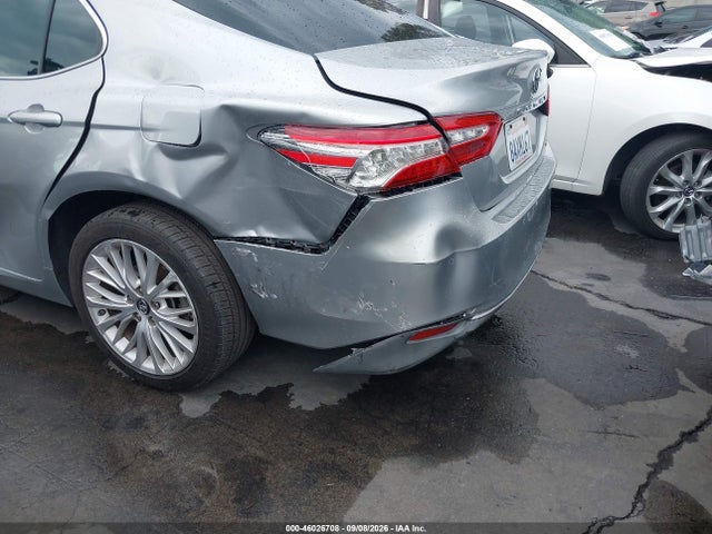 4T1BZ1HK3JU501576 Toyota Camry Xle V6