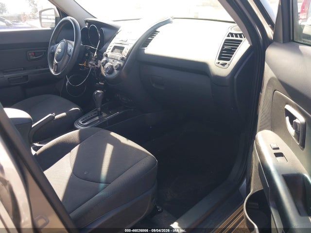 2010 Kia Soul + მანქანა იყიდება აუქციონზე, vin: KNDJT2A22A7166956, აუქციონის ნომერი: 46026866