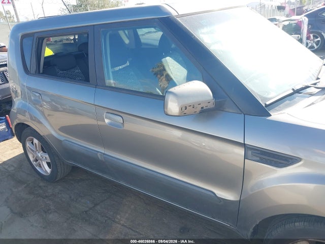 2010 Kia Soul + მანქანა იყიდება აუქციონზე, vin: KNDJT2A22A7166956, აუქციონის ნომერი: 46026866