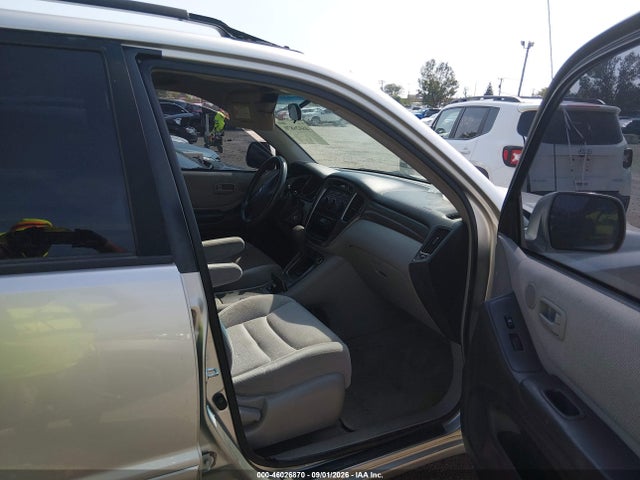 46026870 :رقم المزاد ، JTEHF21A620050050 vin ، 2002 Toyota Highlander V6 مزاد بيع