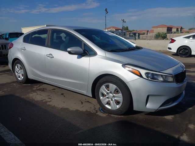 Aukcja sprzedaży 2017 Kia Forte Lx, vin: 3KPFK4A75HE142306, numer aukcji: 46026934
