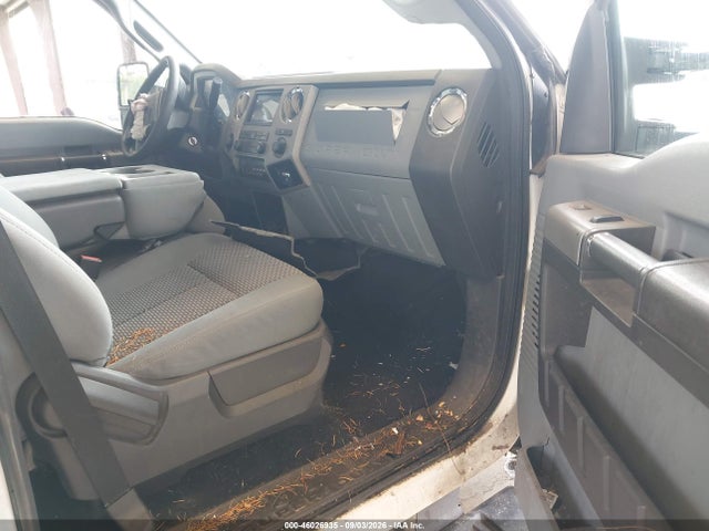 46026935 :رقم المزاد ، 1FD8W3BT4FED46702 vin ، 2015 Ford F-350 Xlt مزاد بيع