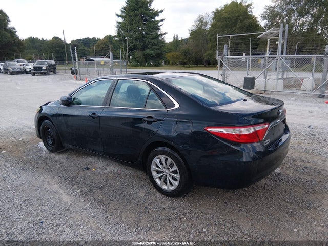 Toyota CAMRY LE 2016 4T4BF1FK3GR557530 Image 3