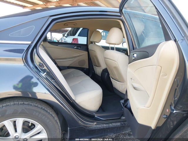 2013 Hyundai Sonata Gls მანქანა იყიდება აუქციონზე, vin: 5NPEB4AC8DH700700, აუქციონის ნომერი: 46026961