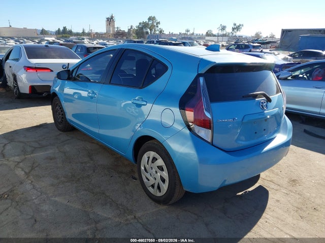 JTDKDTB33G1119204 Toyota Prius C One