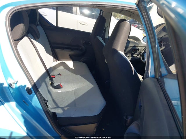 JTDKDTB33G1119204 Toyota Prius C One