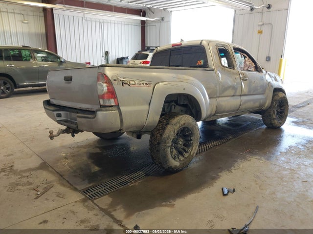 Продаж на аукціоні авто 2015 Toyota Tacoma Base V6, vin: 5TFUU4EN4FX117744, номер лоту: 46027053