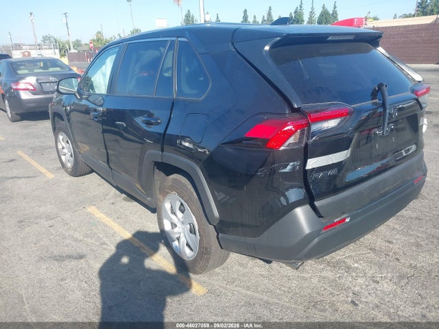 2T3K1RFV5SW439626 Toyota RAV4 LE