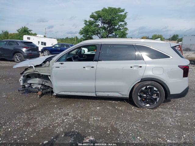 Продажа на аукционе авто 2025 Kia Sorento S, vin: 5XYRL4JC3SG329559, номер лота: 46027133